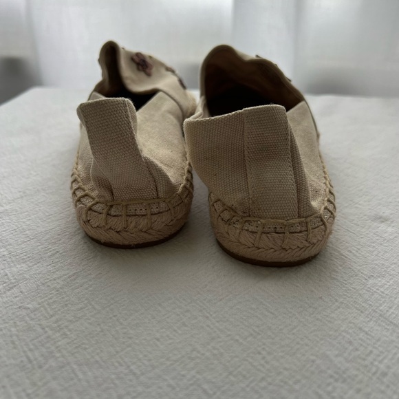 New Tory Burch Espadrilles with embroidered leather flowers Size 6 - Picture 6 of 9